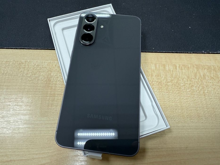 Samsung Galaxy A56 5G — 8/256 ГБ, графит