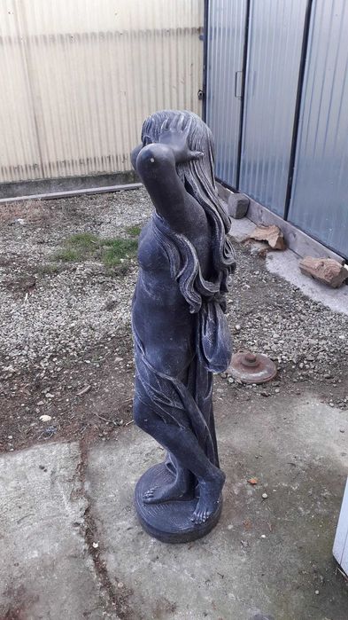 Statuie din piatra (beton)