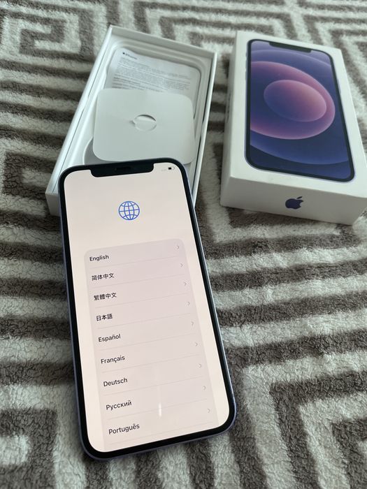 iPhone 12 в отличном состоянии 90000 тг