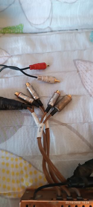 Denon magnitafon sotiladi