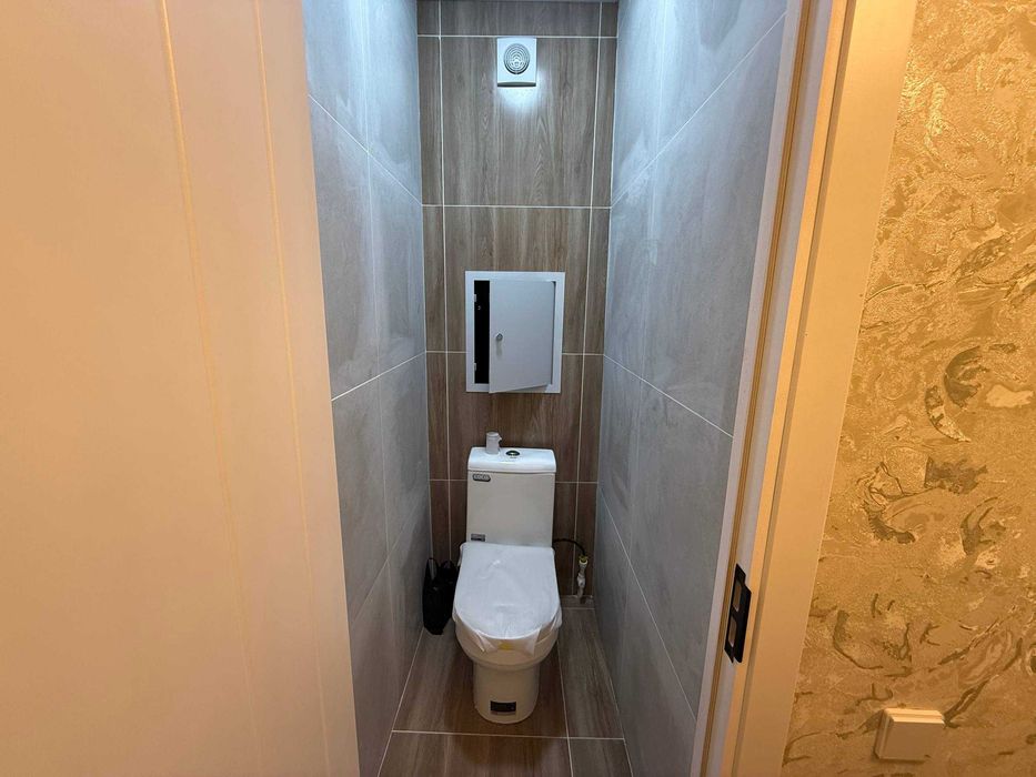 СРОЧНО !! продается квартира в Яшнабаде 1/1/4 ( 39 кв/м ) Панеллый