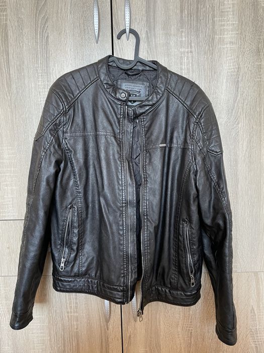 Кожено яке в чудесно състояние