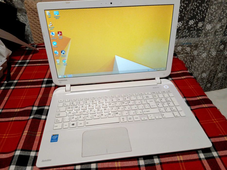 Лаптоп ТОШИБА satellite l50