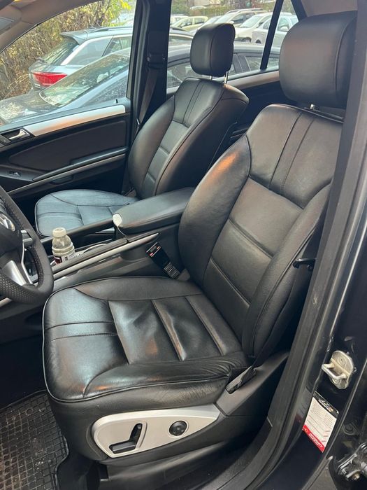 Mercedes ML 300 cdi cash 7900 variante la 9000