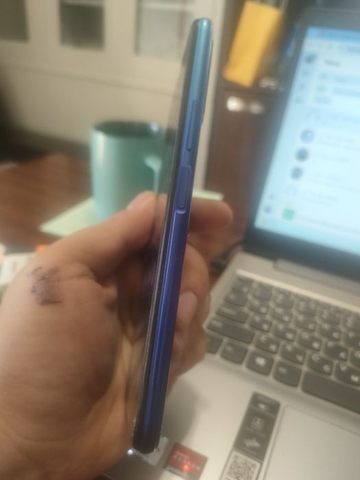 Продам телефон Vivo2027