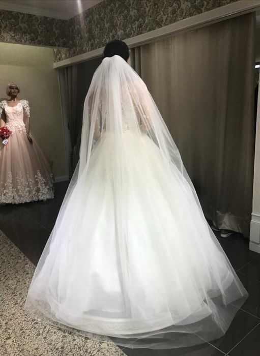 Той көйлек сатылады. Продам свадебное платье