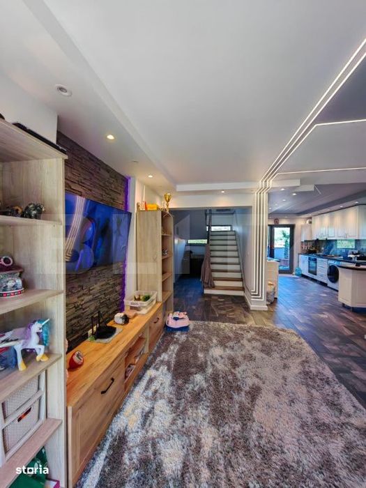 O SUPER Casa de vanzare, 220 mp, zona Bucium  !!!