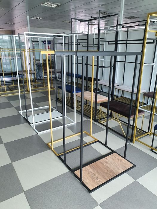 Рейлы стойки вешала торговое оборудование