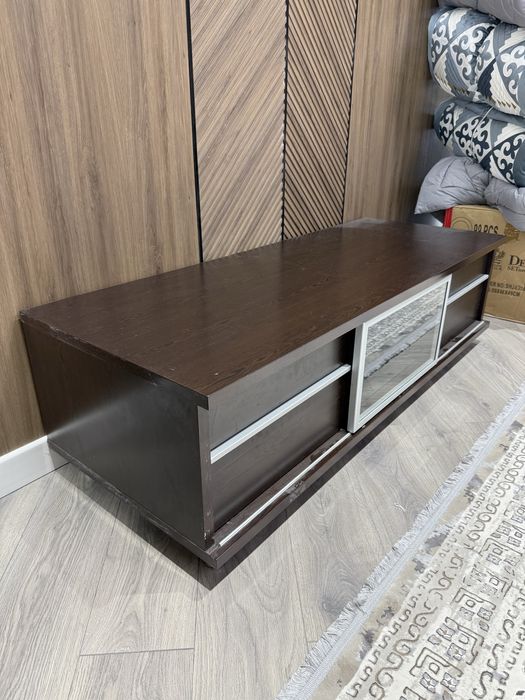 тумбочка под телевизор