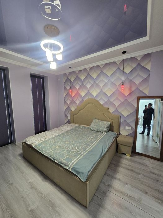 Ховли уй жой сотилади