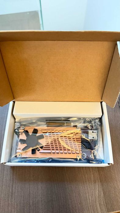 QNAP 10Gbe Expansion Card QPQM2-2P10G1TB 2 x PCIe Gen3 NVMe SSD