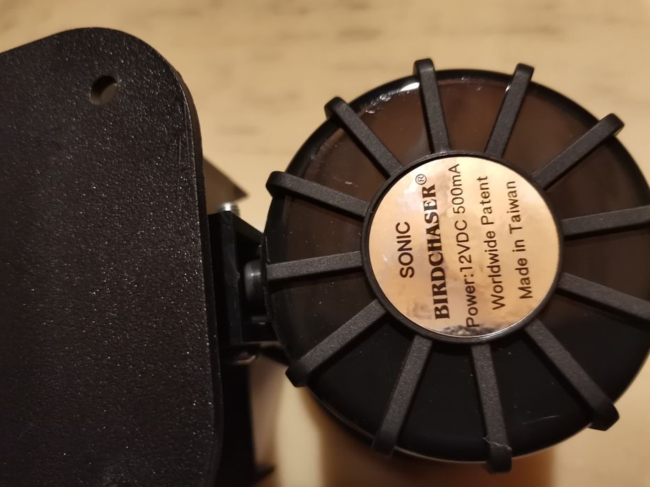 Aparat pentru alungat păsări