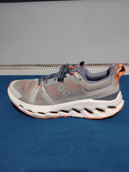 O N Cloudsurfer Trail adidașii alergare, mărimea 42, interior 26, 5 cm