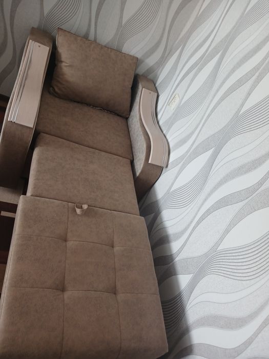 Кресло кровать в хорошем состоянии