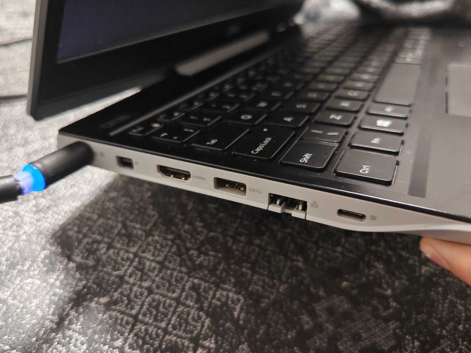 Гейминг лаптоп Dell G5 5505, 144Hz, Ryzen 5 4600H,32GB,750GB, RX 5600M