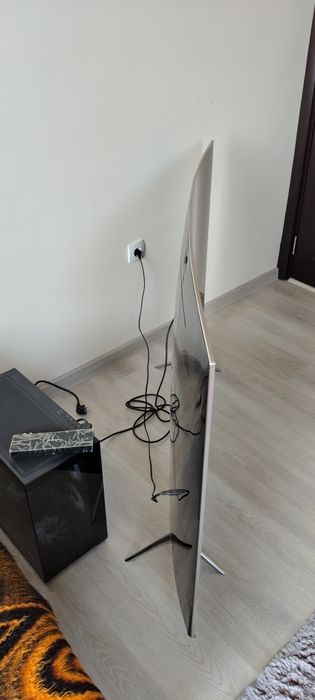 Телевизор Samsung 65" инча  UE65KS7502UXXH с Проблем