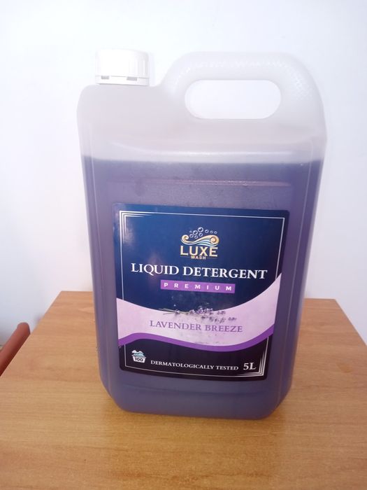 Vând detergent nou de rufe