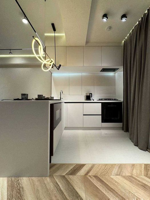 ЖК НРГ Ойбек! Сдается новая 3-х комнатная квартира в стиле неоклассика