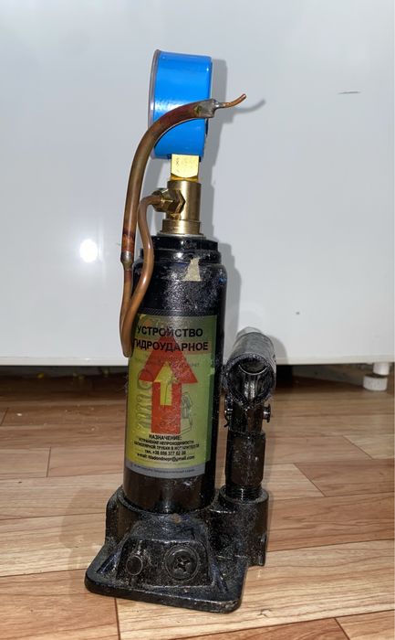 Гидравлический телескопический домкрат для холодильника