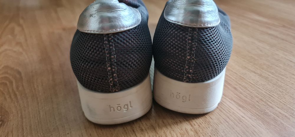 Hogl леки сникърси