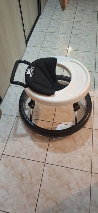 Vând premergător ,stare foarte bună .Sector 4 preț 150 lei