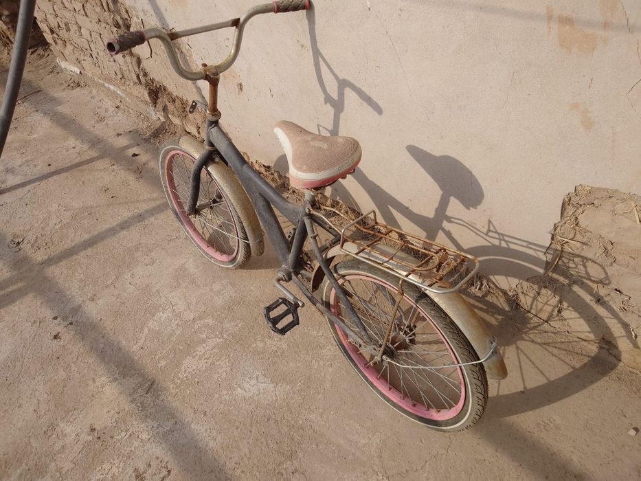 Детский велосипед сотилади