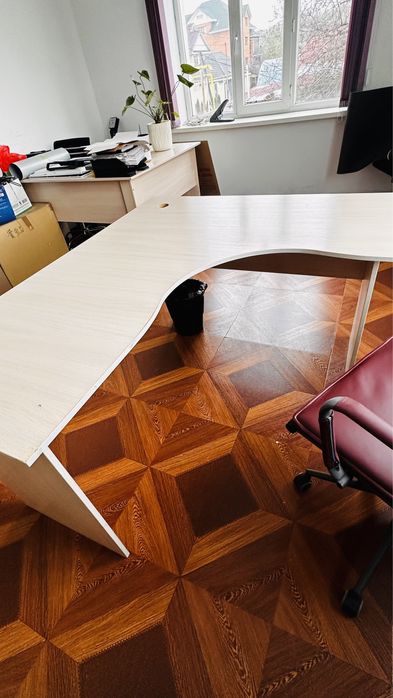 Стол угловой письменный