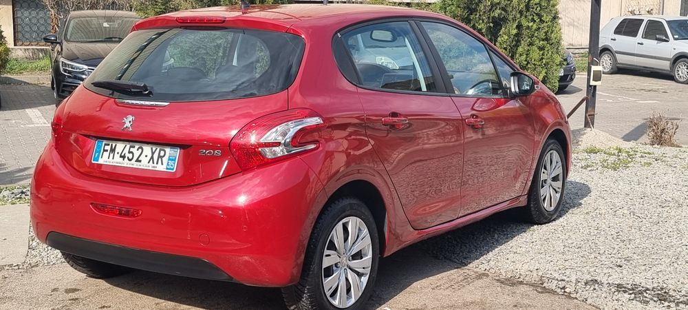 Peugeot 208 1.2 Benzina Euro 5 Navigație Touch Screen //Clima//
