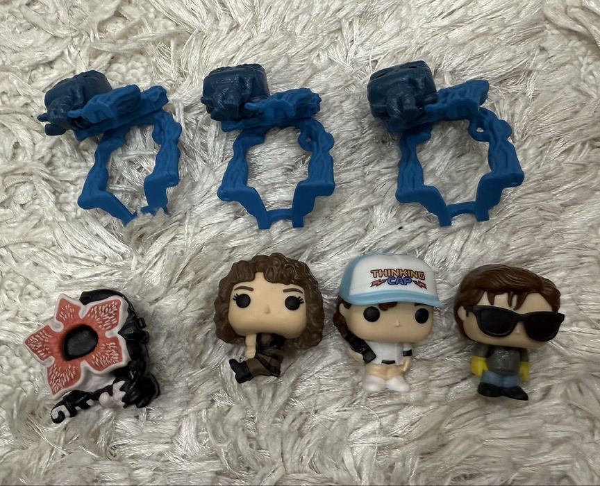 Новые киндер Джой Очень странные дела