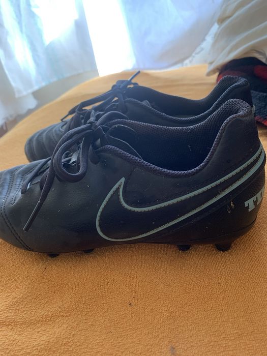 Ghete Fotbal Nike Tiempo VI SG