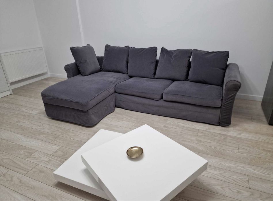 Canapea IKEA extensibila cu 3 locuri
