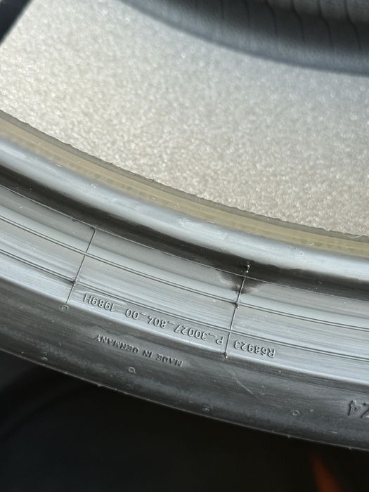 Anvelope vara 275/35/21 noi