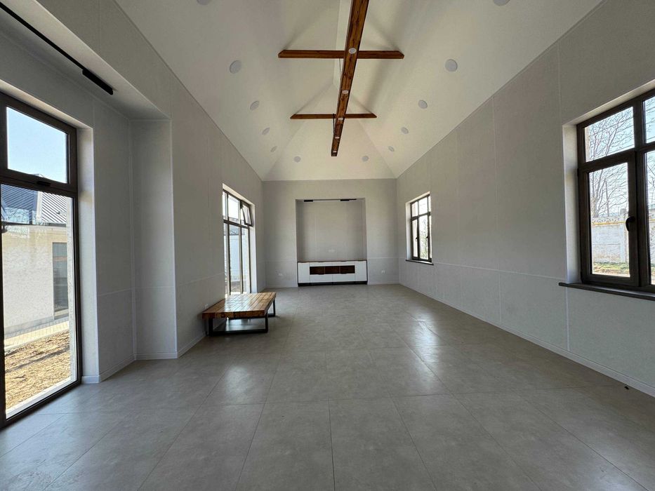 Алохида жойлашган бино соғломлаштирувчи клиника учун ижарага берилади.