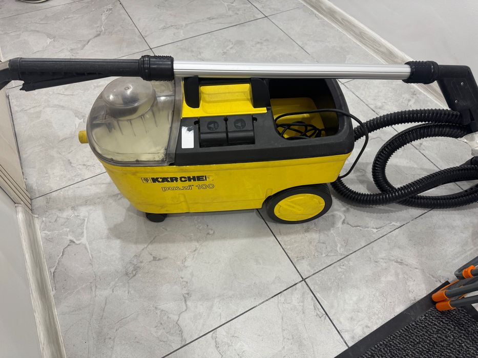 Продаю мощный моющий пылесос Karcher