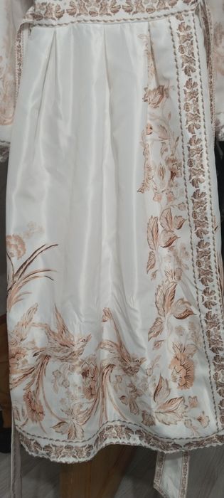 Платье нарядное р-р 46-48