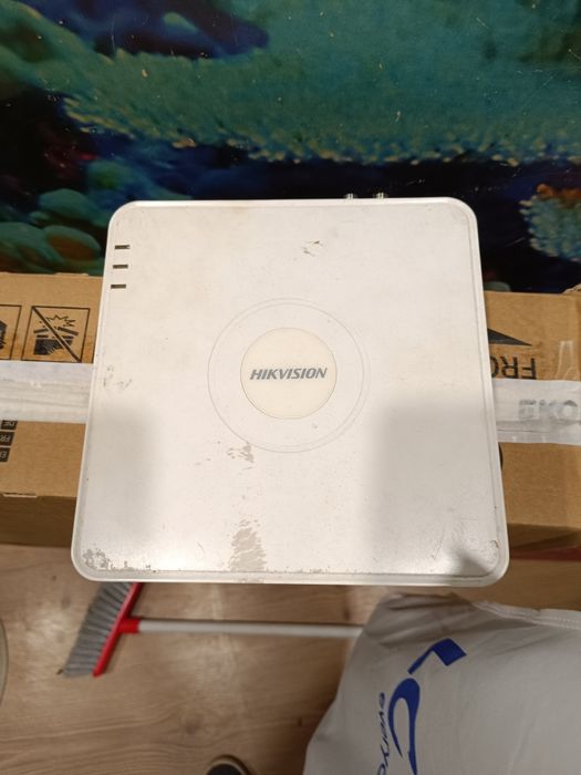 Видеорекордер Hikvision