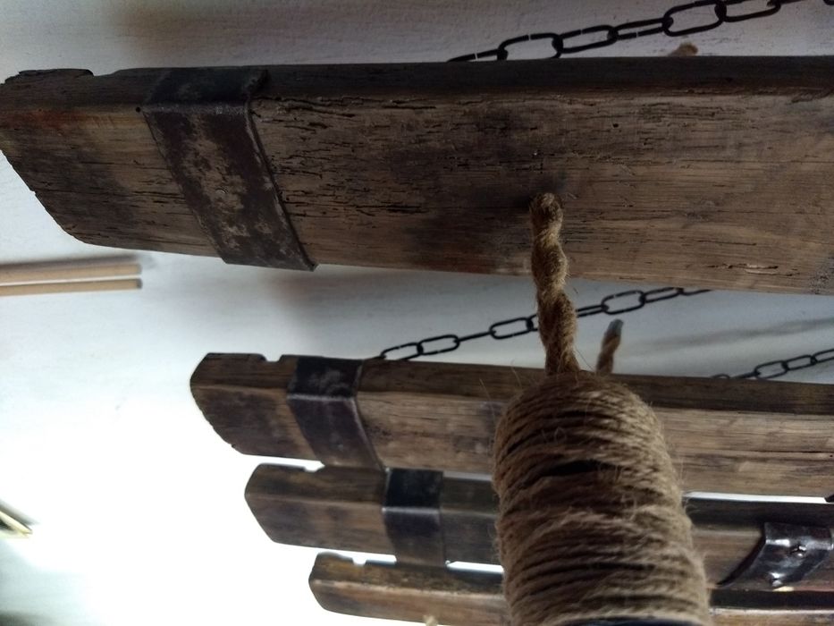 Лампа за таван бар