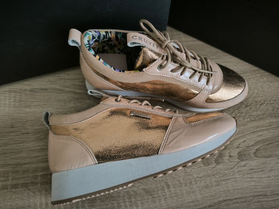 Нови маратонки / сникърси Cruyff 39 номер