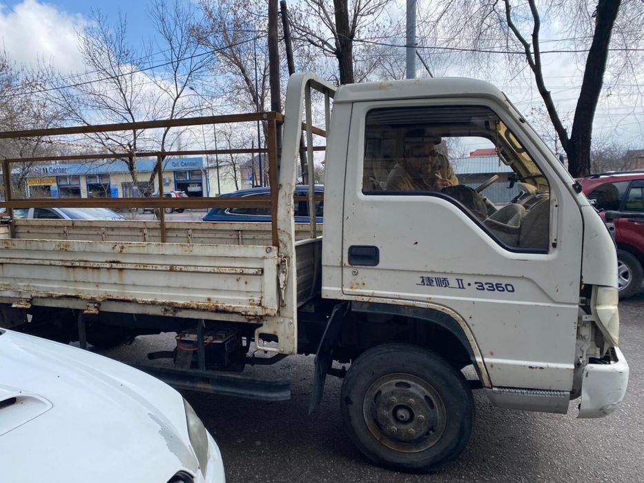 Продам Грузовик Forland 2011 год