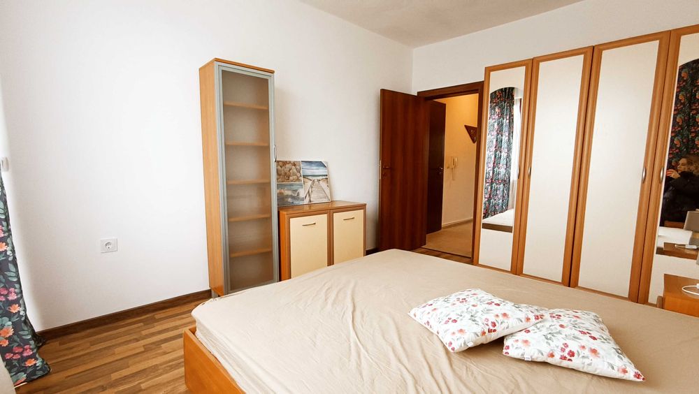 Дава се под наем Двустаен апартамент в Варна, Център - 55 кв.м за 618.12 € - Снимка #5