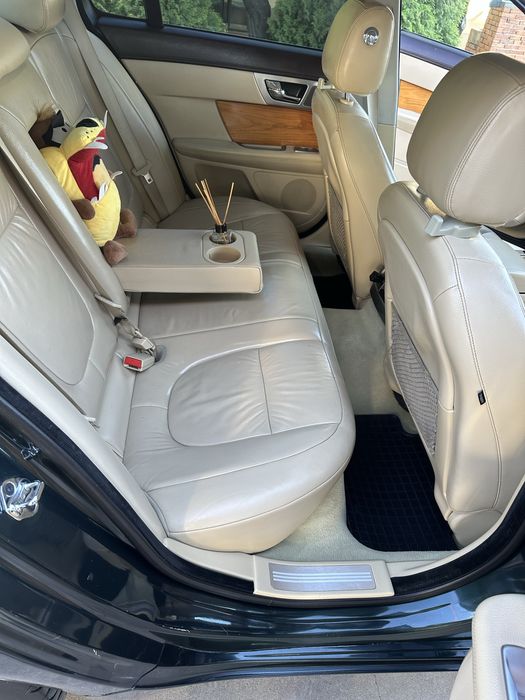 Jaguar XF 3.0 Бензин