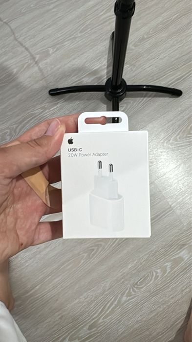 Адаптер 20w оригинал