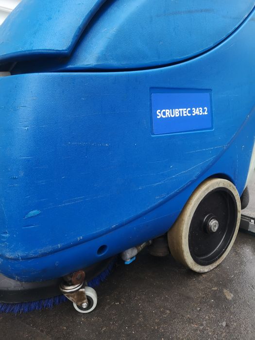 Подопочистваща Машина Nilfisk Scrubtec 343.2 на ТОК 220ВОЛТА