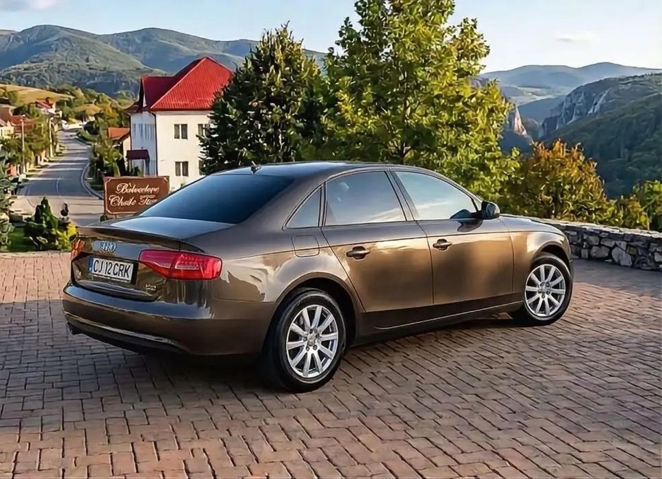 Audi a4. B8 Facelift 2.0 TDI CP. 177 an 2013 înmatriculat RO