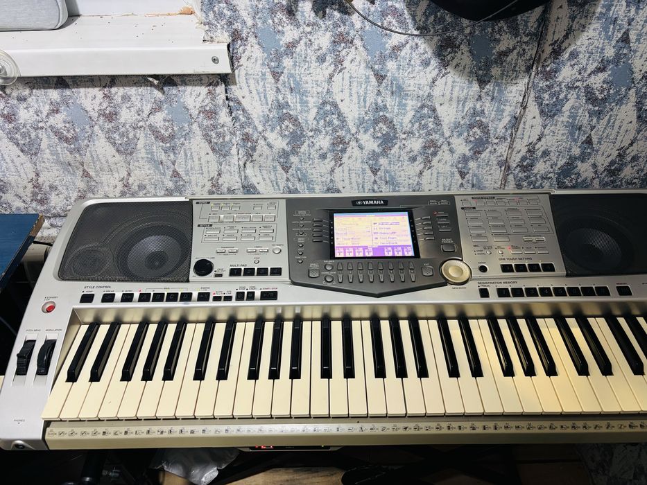 Продам Yamaha psr 2000 usb