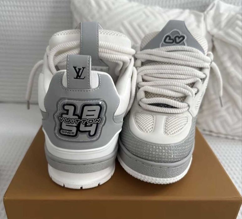 Vand LV Skate Grey noi, cu cutie. Toate marimile in stoc