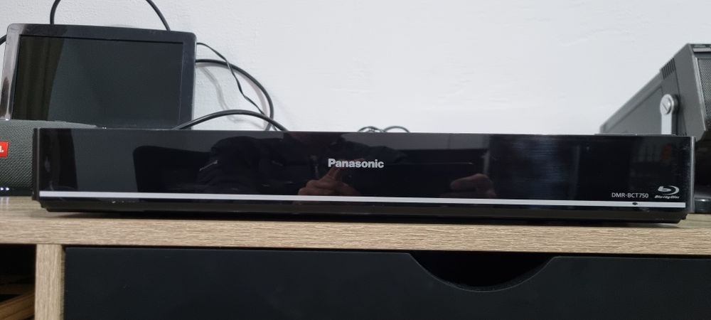 Dvd recorder blu ray Panasonic cu hdd 500 gb