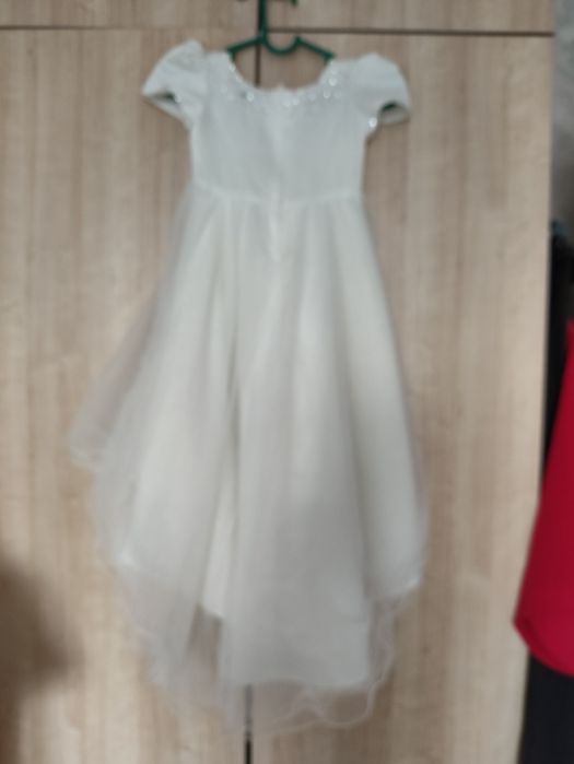 Продам белое платье