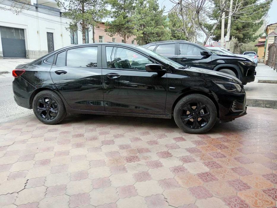 Chevrolet Onix 2024-yil 6-pozitsiya sotiladi