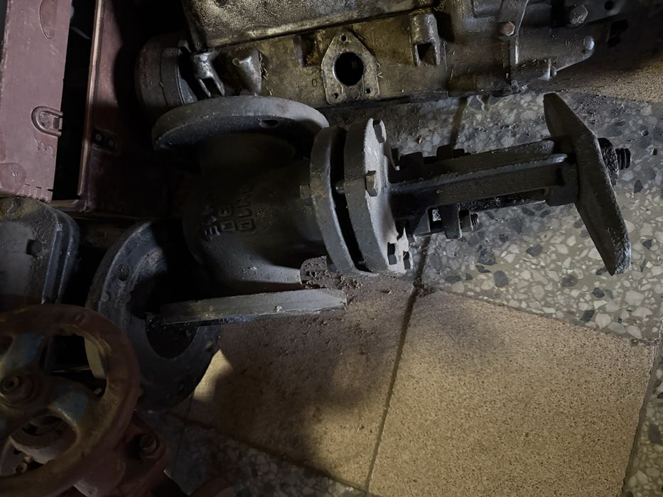 Продам задвижки